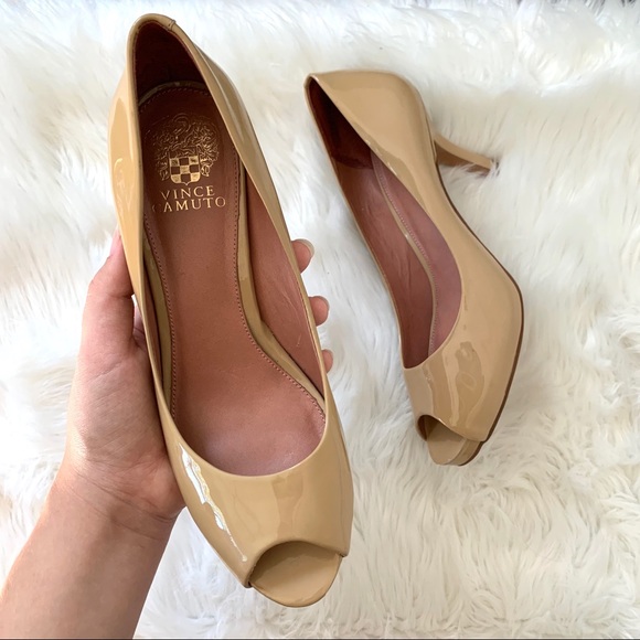 Vince Camuto Shoes - Vince Camuto nude peep toe heels size 8.5